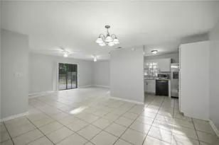 2351 NE 40th St, Ocala, FL 34479 - Photo 2