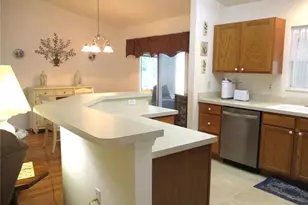 11588 SW 139th Pl, Dunnellon, FL 34432 - Photo 6