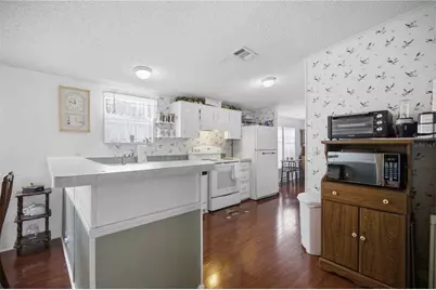 6720 NE 1st Place, Ocala, FL 34470 - Photo 6