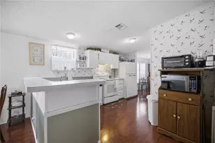 6720 NE 1st Pl, Ocala, FL 34470 - Photo 6