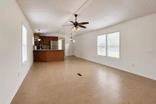 21771 SE 62nd St, Morriston, FL 32668 - Photo 4