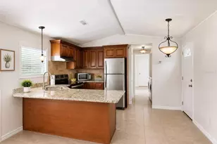 21771 SE 62nd St, Morriston, FL 32668 - Photo 8