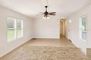 21771 SE 62nd St, Morriston, FL 32668 - Photo 12