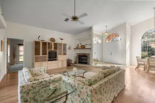 631 E Liberty St, Hernando, FL 34442 - Photo 16