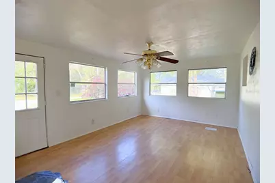 18274 SE 22nd Place, Silver Springs, FL 34488 - Photo 4