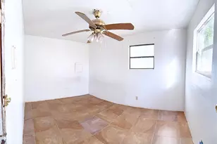 18274 SE 22nd Pl, Silver Springs, FL 34488 - Photo 6