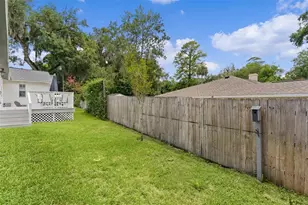 610 NE 11th Ave, Ocala, FL 34470 - Photo 18
