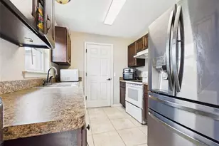 15734 SW 46th Ave Rd, Ocala, FL 34473 - Photo 2