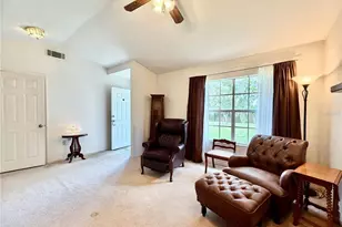 2828 SW 40th Ave, Gainesville, FL 32608 - Photo 8