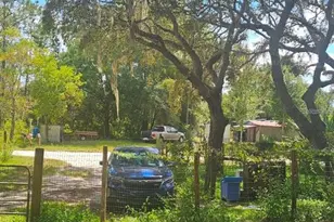 18111 SE 24th St, Silver Springs, FL 34488 - Photo 4