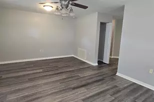 2605 NE 22nd Ave, Ocala, FL 34470 - Photo 2