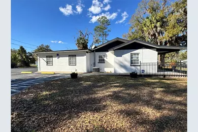 304 NE 1st Street, Chiefland, FL 32626 - Photo 2