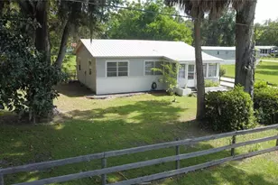 2995 NE 97th Street Rd, Anthony, FL 32617 - Photo 2