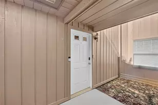 2701 NE 10th St, Ocala, FL 34470 - Photo 2