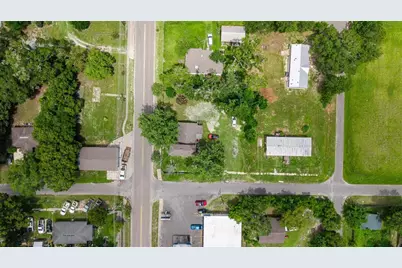 10107 S Division Avenue, Hampton, FL 32044 - Photo 8