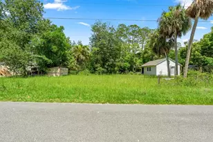 10085 Plum St, Hampton, FL 32044 - Photo 2