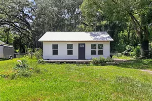 306 SE 2nd St, Williston, FL 32696 - Photo 1