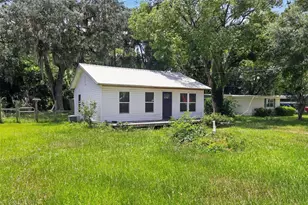 306 SE 2nd St, Williston, FL 32696 - Photo 14