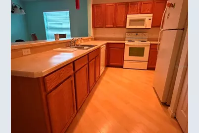 4921 NE 123rd Lane, Oxford, FL 34484 - Photo 2