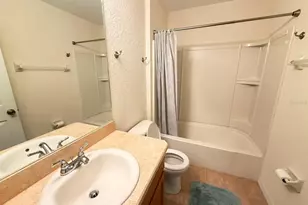 4921 NE 123rd Ln, Oxford, FL 34484 - Photo 14