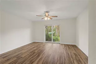 11364 W Bayshore Dr, Crystal River, FL 34429 - Photo 10