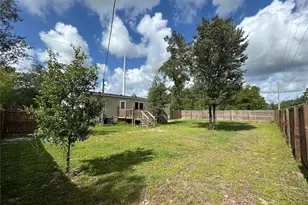 11231 NE 60th St, Bronson, FL 32621 - Photo 6