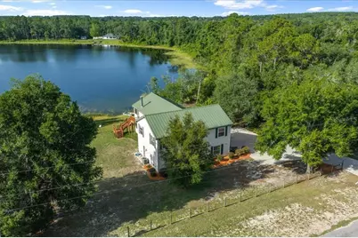 206 Malauka Radial, Ocklawaha, FL 32179 - Photo 2