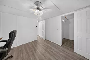 21720 NW 8th Ct, Pembroke Pines, FL 33029 - Photo 24