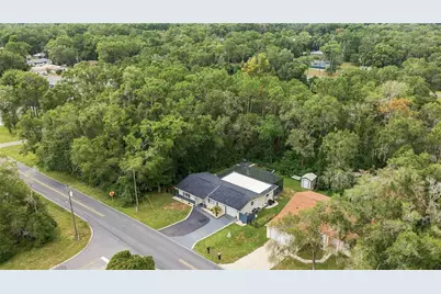 221 E Inverness Boulevard, Inverness, FL 34452 - Photo 2