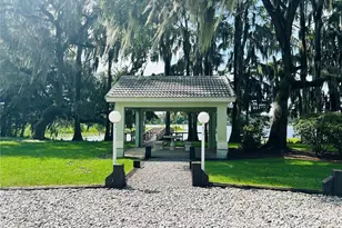 806 Windermere Blvd, Inverness, FL 34453 - Photo 10
