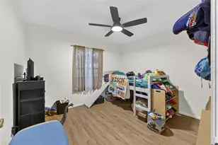 303 Oak Track Pass, Ocala, FL 34472 - Photo 18