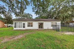 303 Oak Track Pass, Ocala, FL 34472 - Photo 32