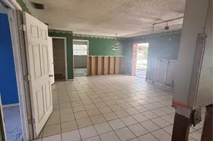 4025 SE 17th St, Ocala, FL 34471 - Photo 6