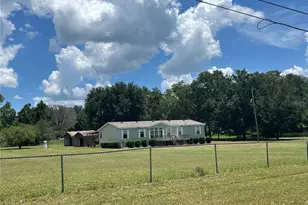 11949 SE Hwy 464, Ocklawaha, FL 32179 - Photo 2