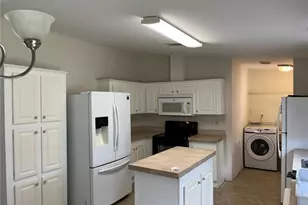 11949 SE Hwy 464, Ocklawaha, FL 32179 - Photo 18