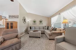 42 S J Kellner Blvd, Beverly Hills, FL 34465 - Photo 2