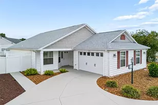 1134 Southern Sun Dr, The Villages, FL 32162 - Photo 2