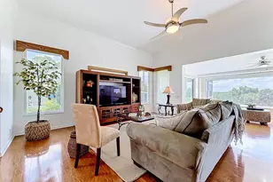 6042 Topsail Rd, Lady Lake, FL 32159 - Photo 2