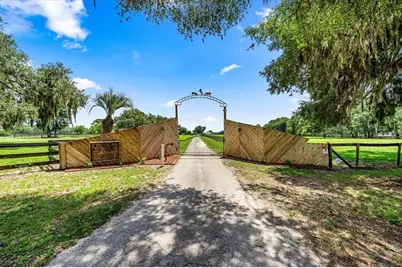 5065 NW 150th Avenue, Morriston, FL 32668 - Photo 2
