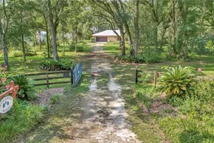 17690 SE 66 Pl, Morriston, FL 32668 - Photo 4