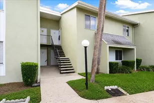 628 Fairways Cir, Ocala, FL 34472 - Photo 2
