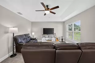22081 SW Pine Bluffs Rd, Dunnellon, FL 34431 - Photo 6