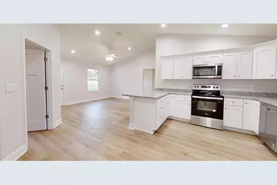 24304 NW Tamarind Lane, Dunnellon, FL 34431 - Photo 16