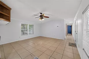 14085 SE 59th Ct, Summerfield, FL 34491 - Photo 10