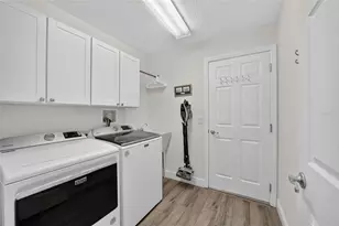 2408 Saffron Ln, The Villages, FL 32162 - Photo 28
