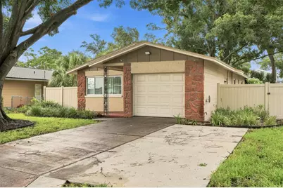 205 SE Monroe Circle N, Saint Petersburg, FL 33703 - Photo 26
