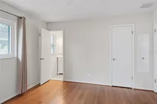 205 SE Monroe Cir N, Saint Petersburg, FL 33703 - Photo 14