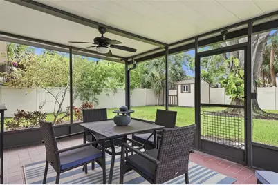 205 SE Monroe Circle N, Saint Petersburg, FL 33703 - Photo 22