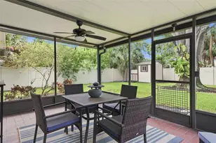 205 SE Monroe Cir N, Saint Petersburg, FL 33703 - Photo 22