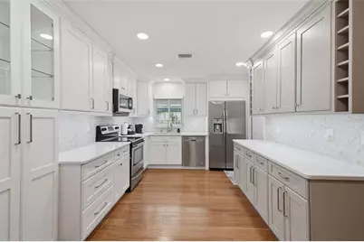 205 SE Monroe Circle N, Saint Petersburg, FL 33703 - Photo 10